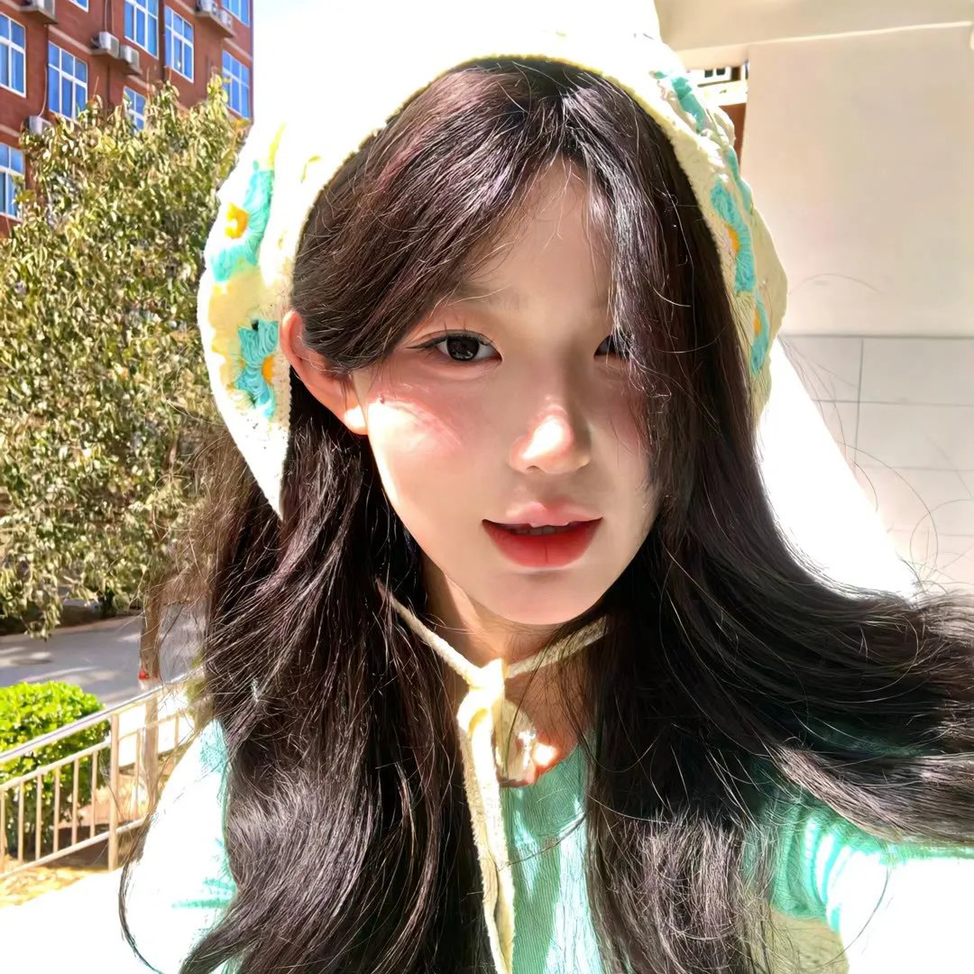 伏狮艶后